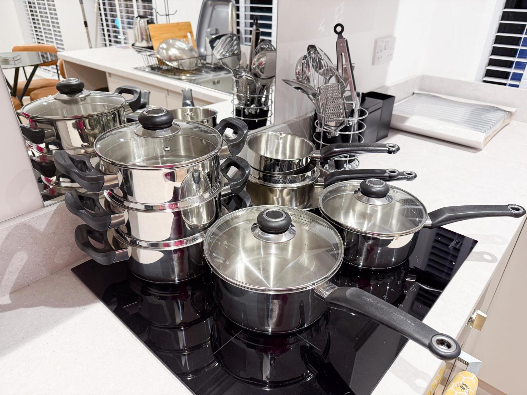 Spacious Modern 1 Bed Apartments In St Neots - Perfect For Contractors & Professionals - Free Parking - Wifi - Fully Equipped Kitchen - Smart Tv Ideal For Work Stays And Long Projects Εξωτερικό φωτογραφία