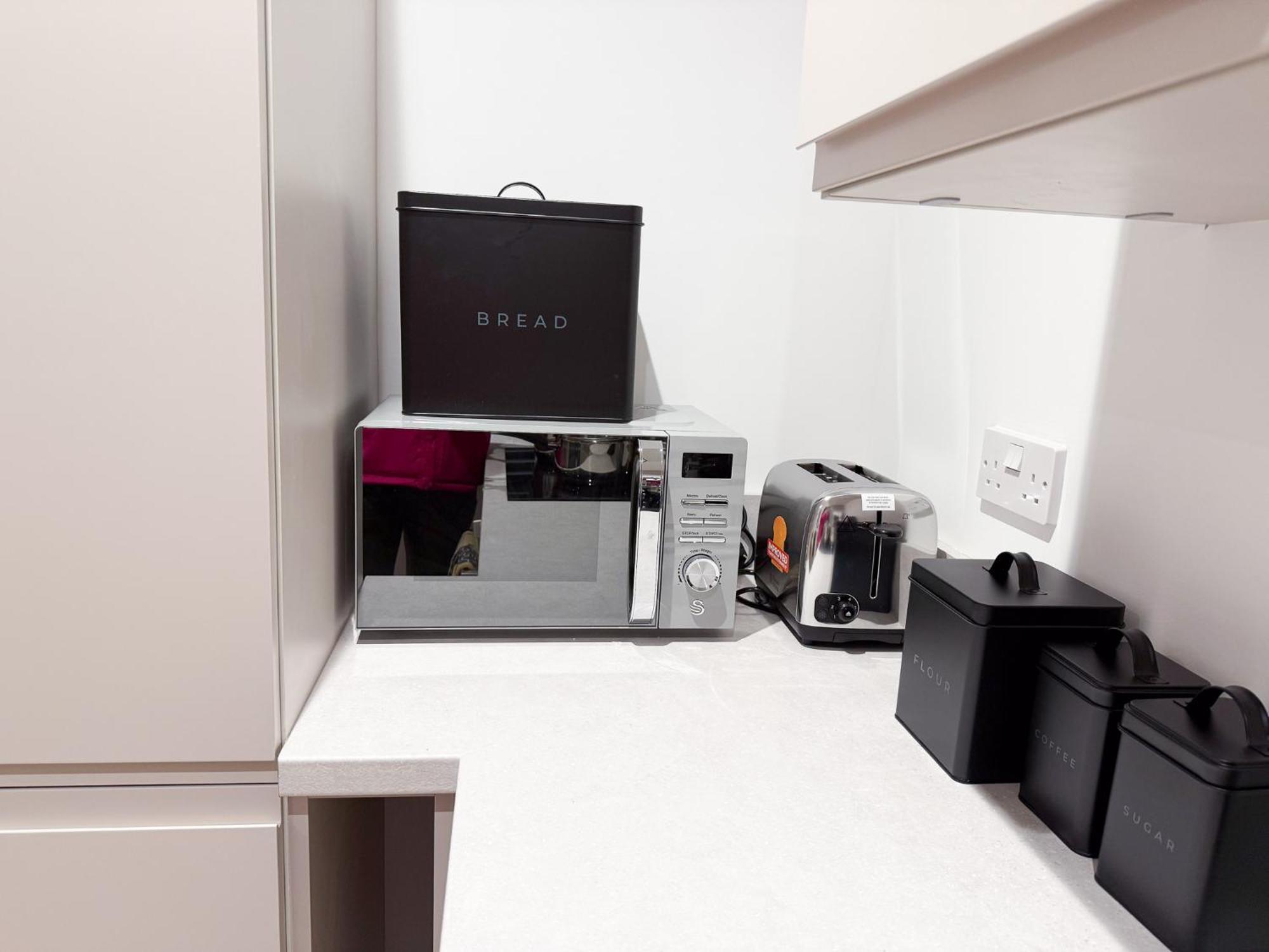 Spacious Modern 1 Bed Apartments In St Neots - Perfect For Contractors & Professionals - Free Parking - Wifi - Fully Equipped Kitchen - Smart Tv Ideal For Work Stays And Long Projects Εξωτερικό φωτογραφία