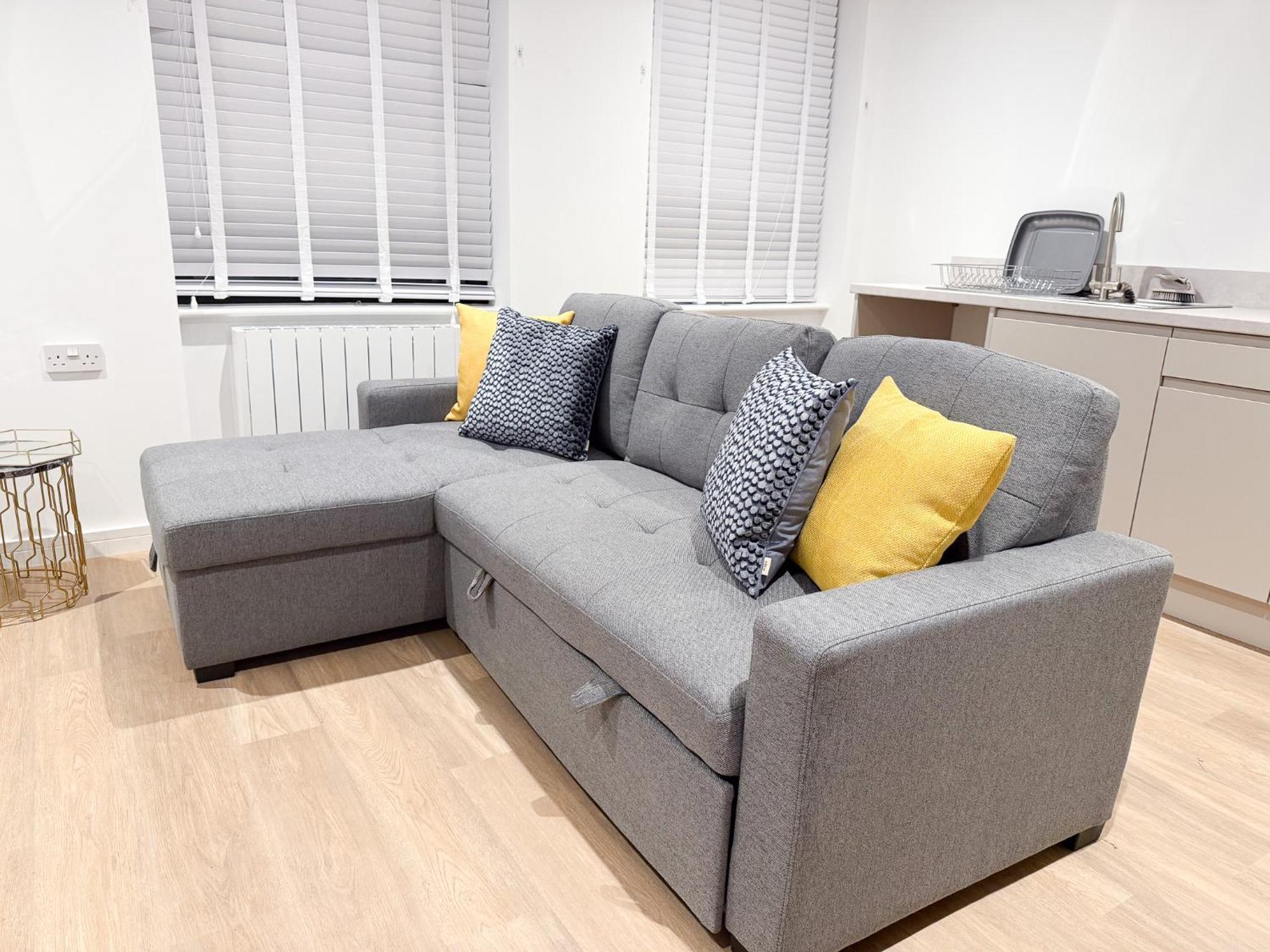 Spacious Modern 1 Bed Apartments In St Neots - Perfect For Contractors & Professionals - Free Parking - Wifi - Fully Equipped Kitchen - Smart Tv Ideal For Work Stays And Long Projects Εξωτερικό φωτογραφία
